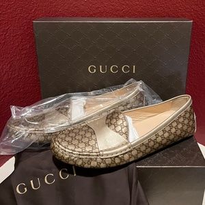 Gucci Microguccissima Monogram Bronze Leather Driving Loafers